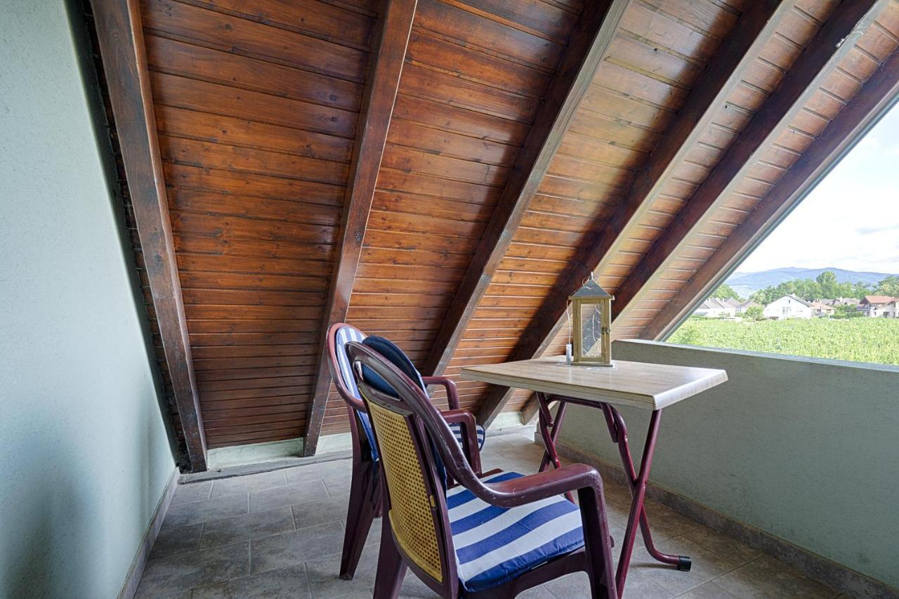 インガースハイム Aux Pieds Des Vignes Bed & Breakfast エクステリア 写真